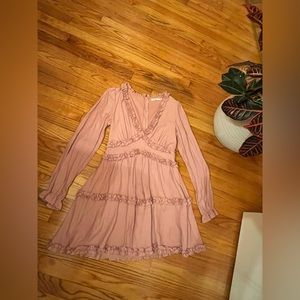 Francesca’s - pink frilly tiered dress, v-neck mini dress with long sleeves💕